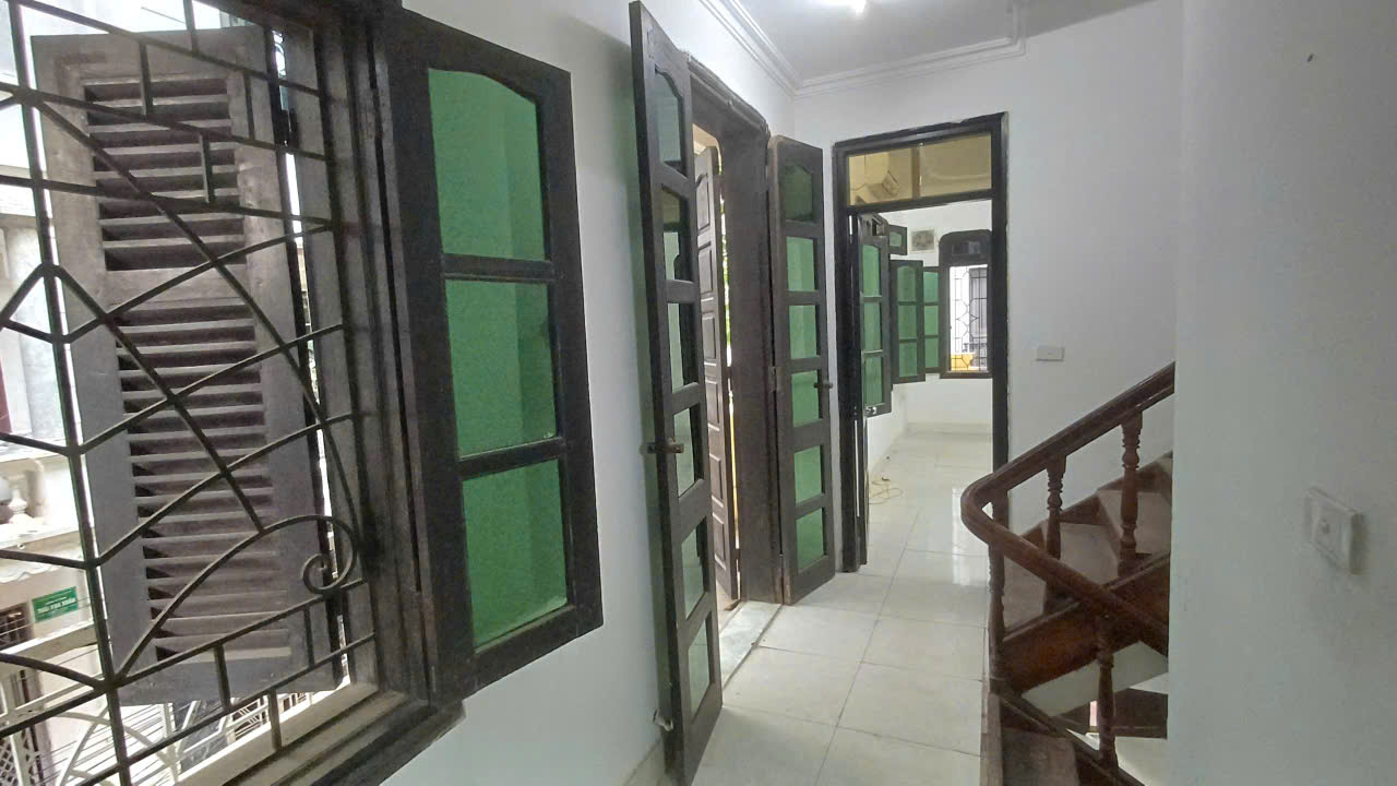 Cho thuê liền kề KĐT Bắc Linh Đàm gần VD3 Hoàng Mai.75m2 x 4 tầng, 4 ngủ, 3 wc.22 triệu - Ảnh 2